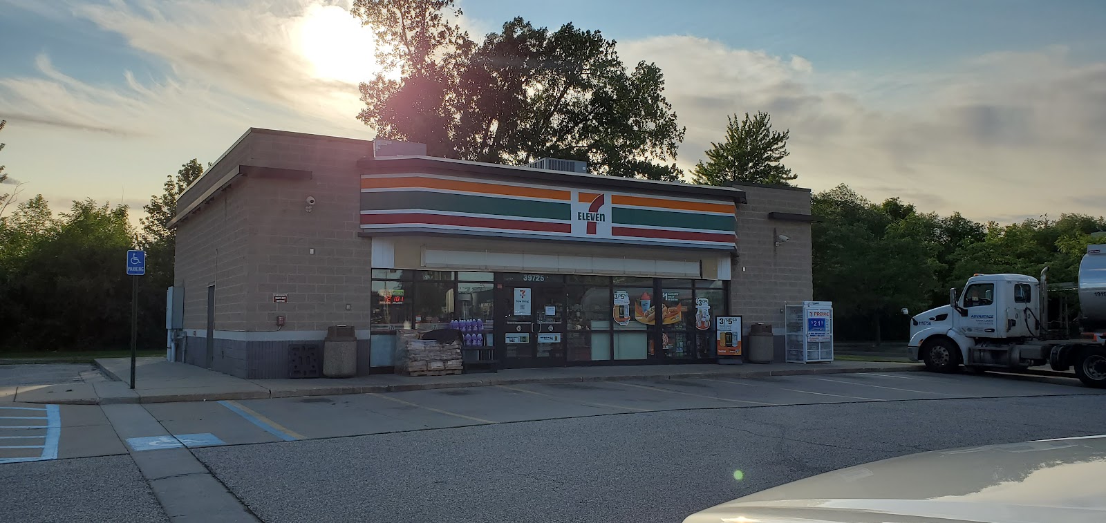7-Eleven in Sterling Heights