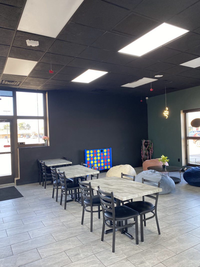 Alkabeer Cafe in Sterling Heights