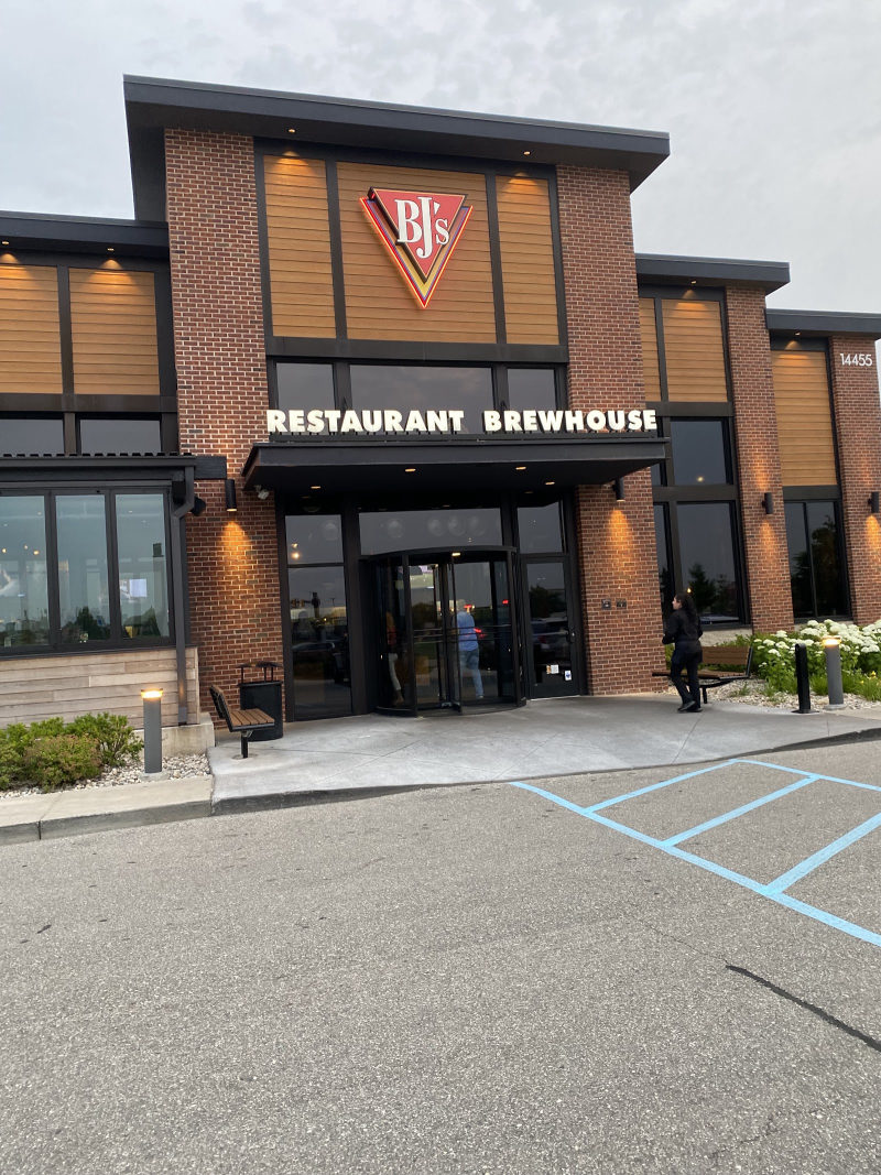BJ's Restaurant & Brewhouse in Sterling Heights