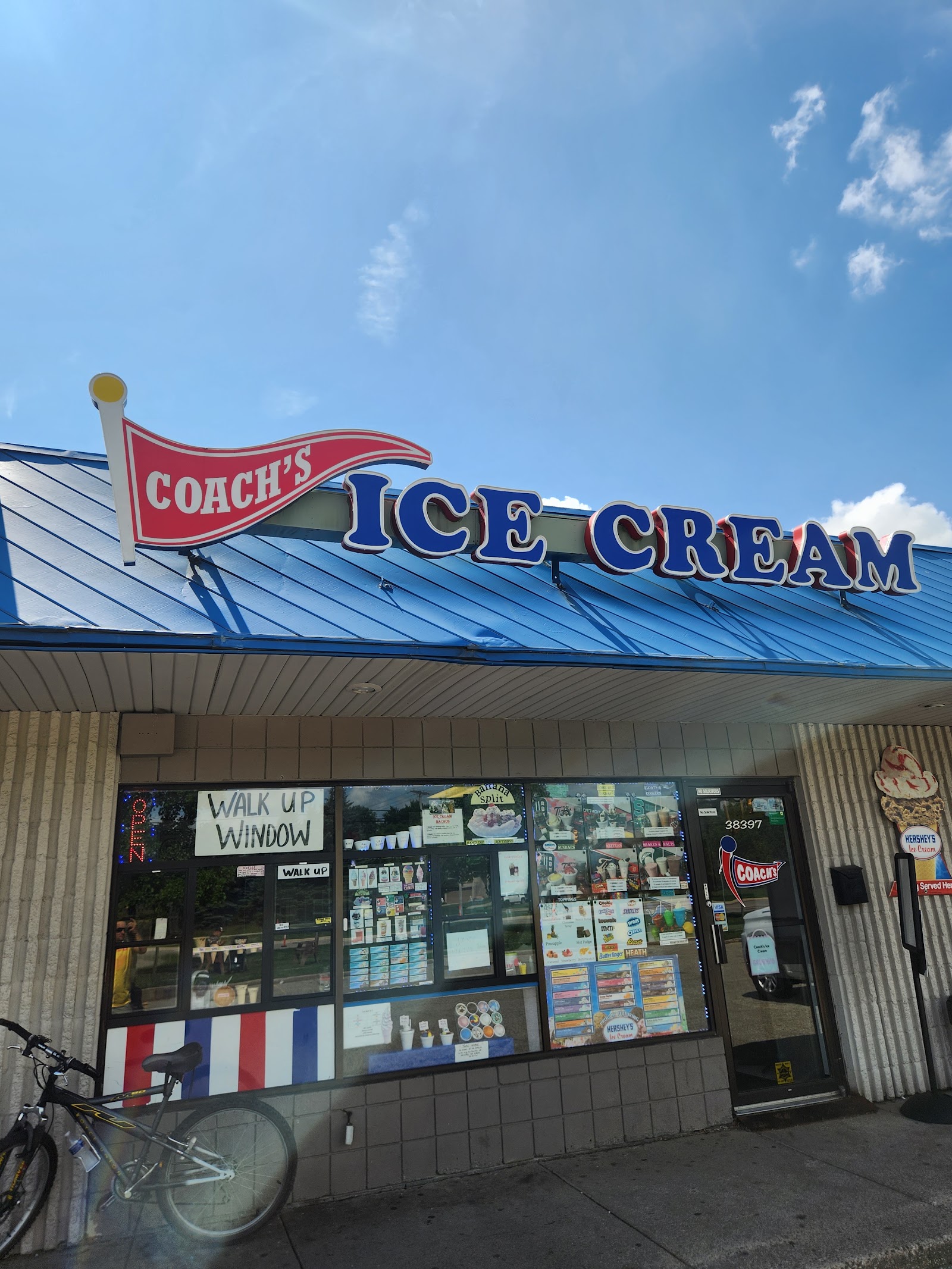 Coach's Ice Cream — photo
