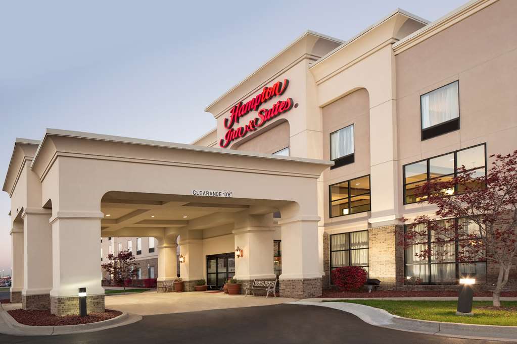 Hampton Inn & Suites Detroit/Sterling Heights — photo