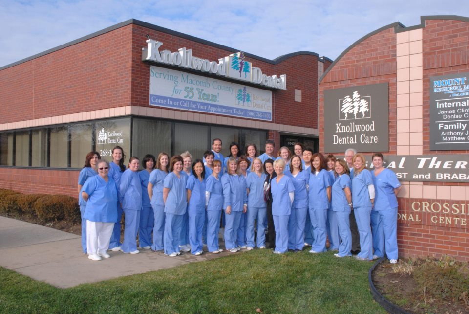 Knollwood Dental Care in Sterling Heights