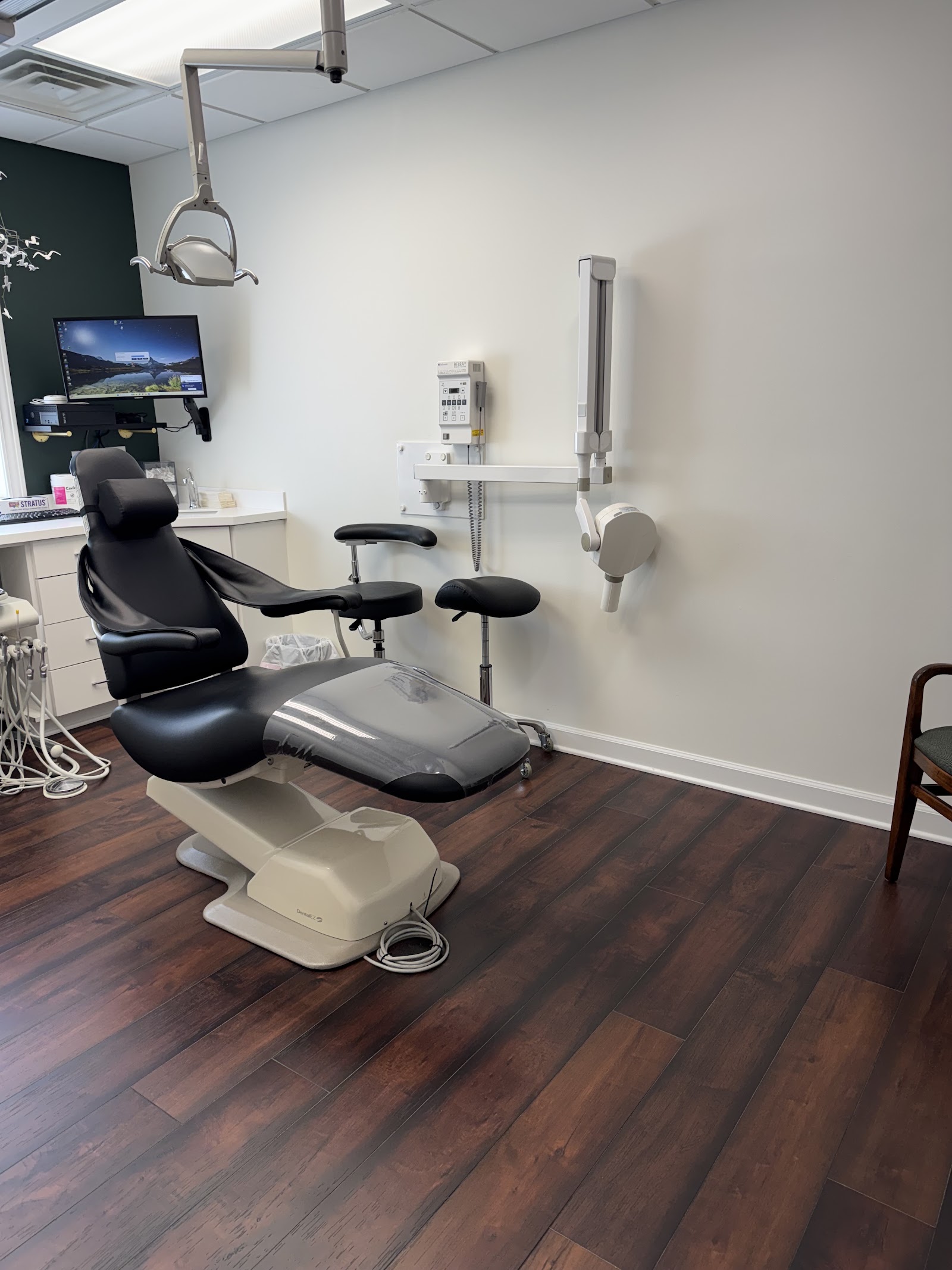 Macomb Emergency Dental Clinic in Sterling Heights