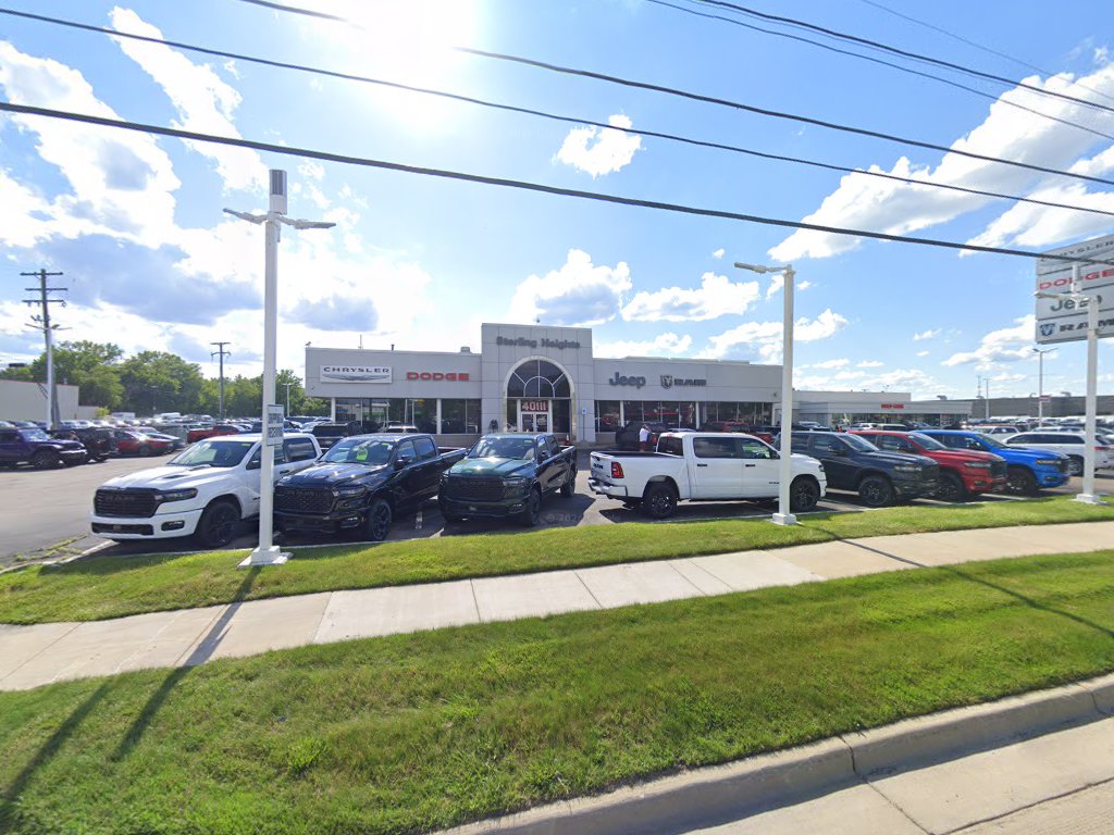 Pre-Owned Department at Sterling Heights Dodge Chrysler Jeep Ram in Sterling Heights