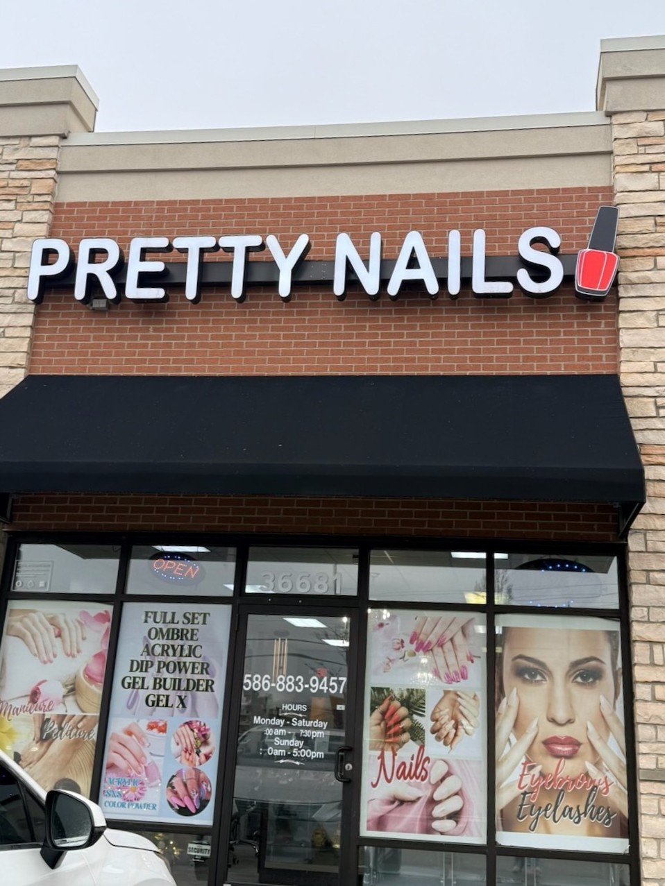 Pretty Nails — photo