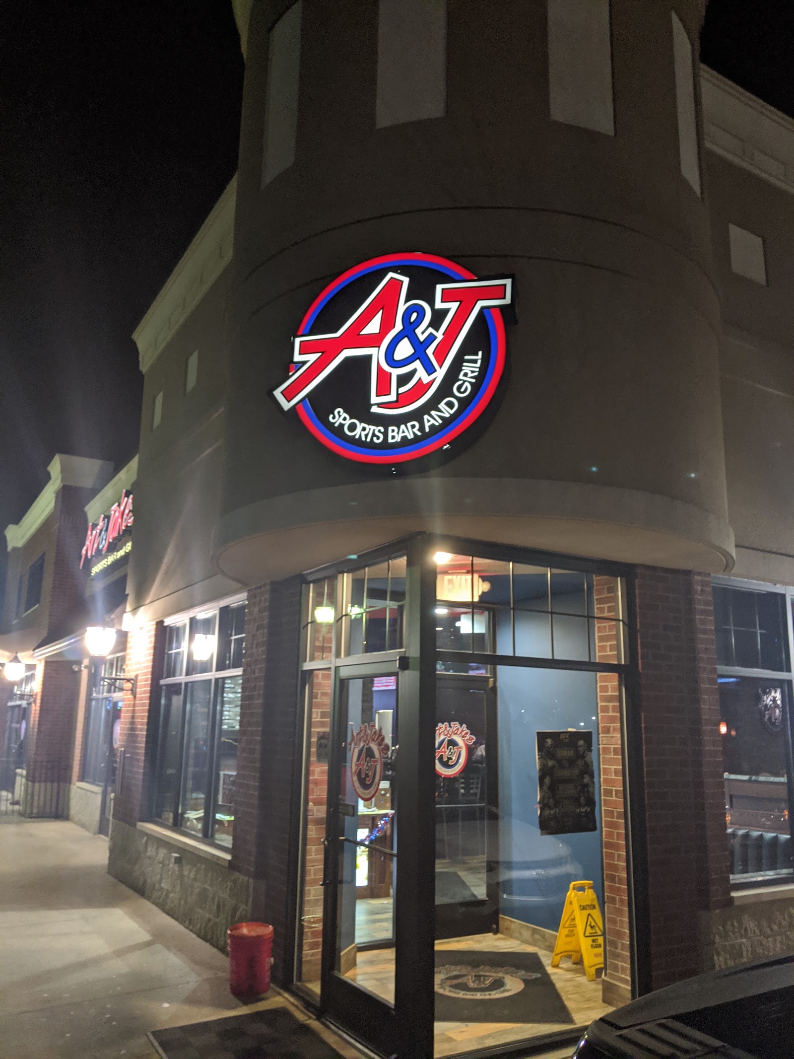 Art & Jake's Sports Bar & Grill in Sterling Heights
