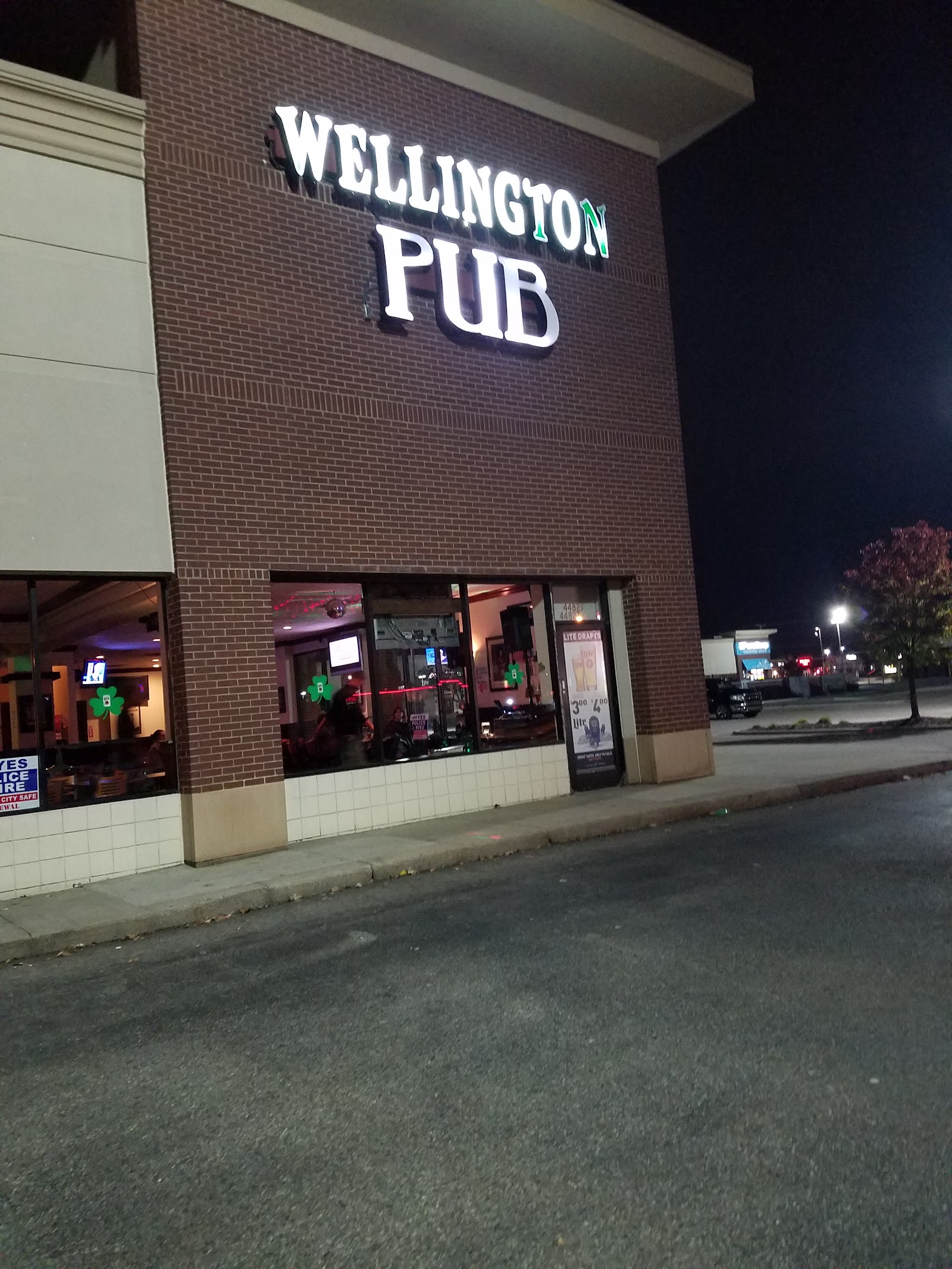 Wellington Pub — photo